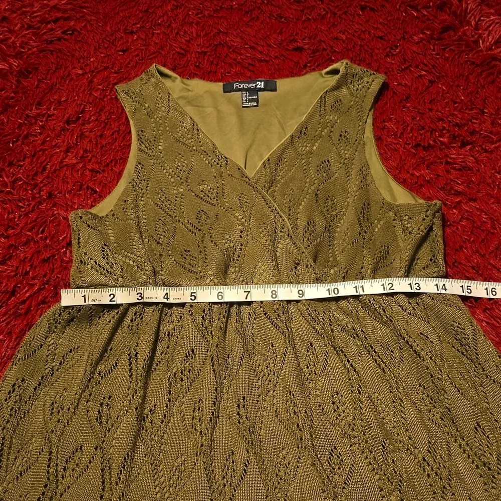 Dress - Picture 6 of 9